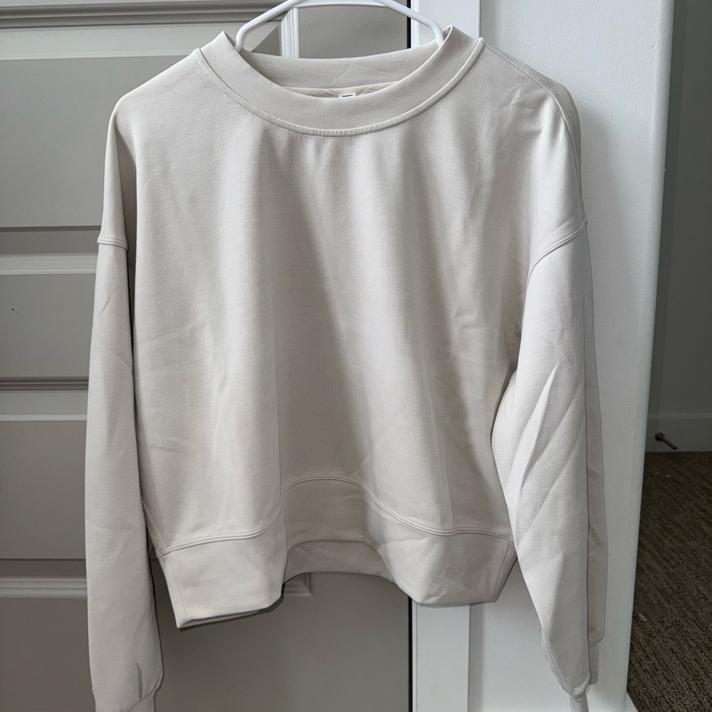 Lululemon Softstreme Perfectly Oversized Cropped Crew in color Bone